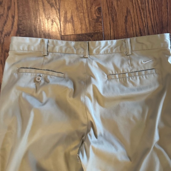 Nike Men's Khaki Chinos - Picture 4 of 4